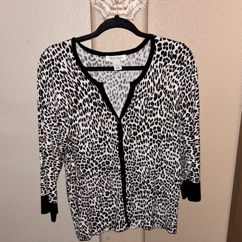 Whitehouse Blackmarket animal Print Button Down 3/4 sleeve Shirt large